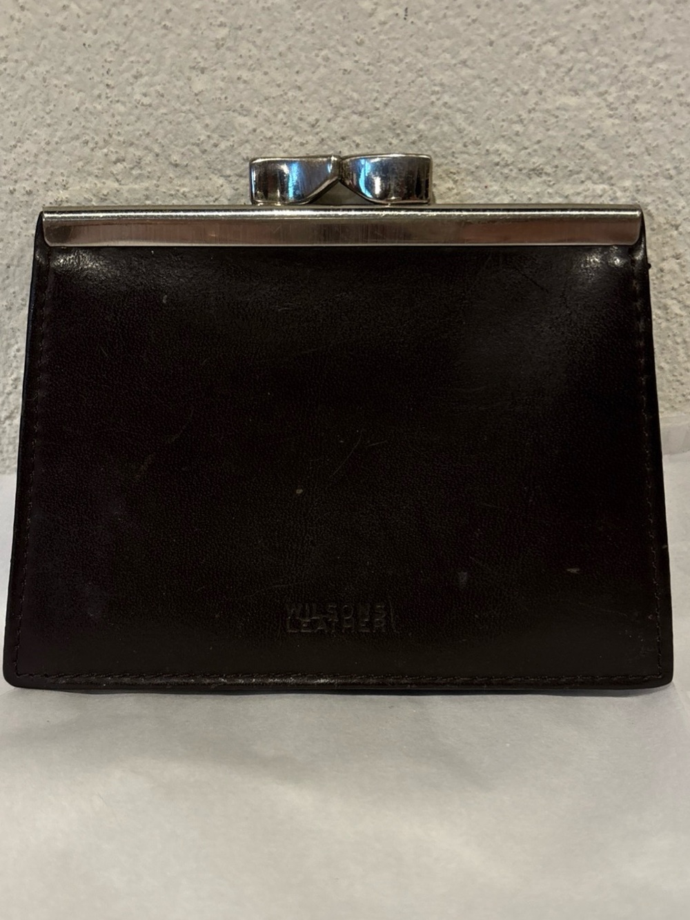 Vintage Wilson’s  Leather Black Kiss Lock Coin Purse Granny Core